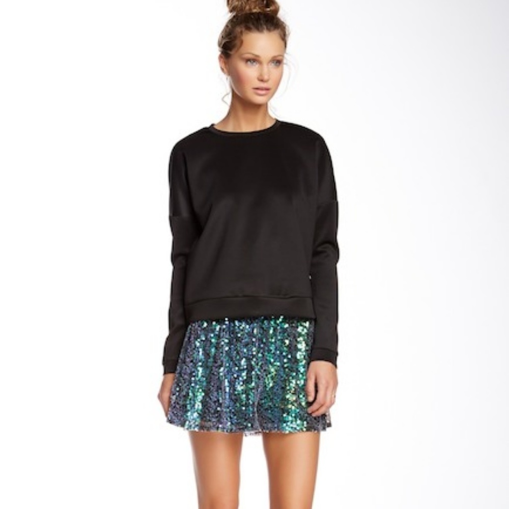 BCBGeneration Shorts - Picture 2 of 7